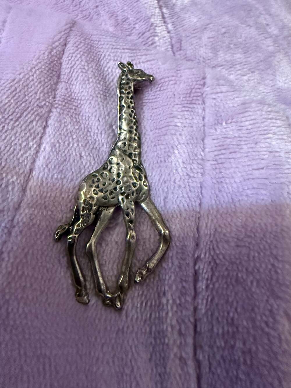 Vintage Silver Tone Giraffe Brooch Pin